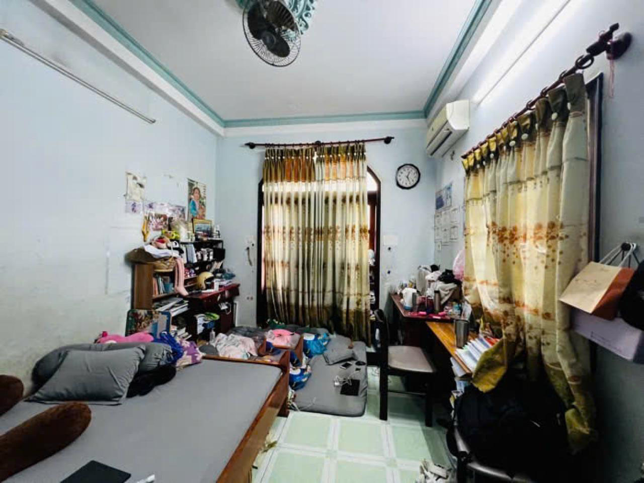 Giảm sốc 1.2 tỷ! Nhà MT 3 tầng 200m2, Nở hậu – Dương Công Khi HM - Ảnh 1